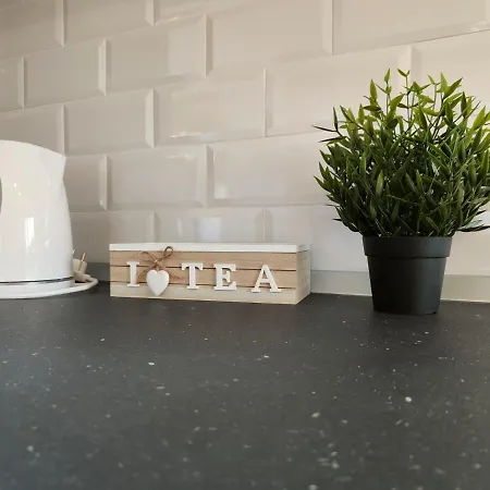 2 I Tea Apartment *