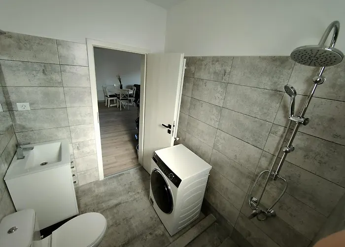 2 I Tea アパート ブカレスト